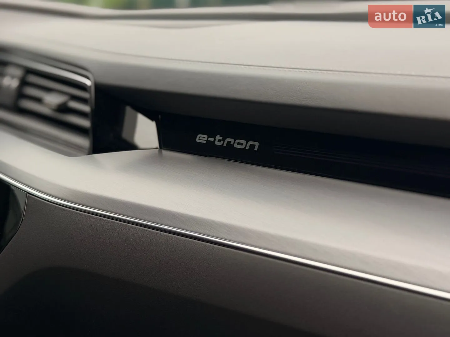 2021 Audi e-tron Sportback - мініатюра 25