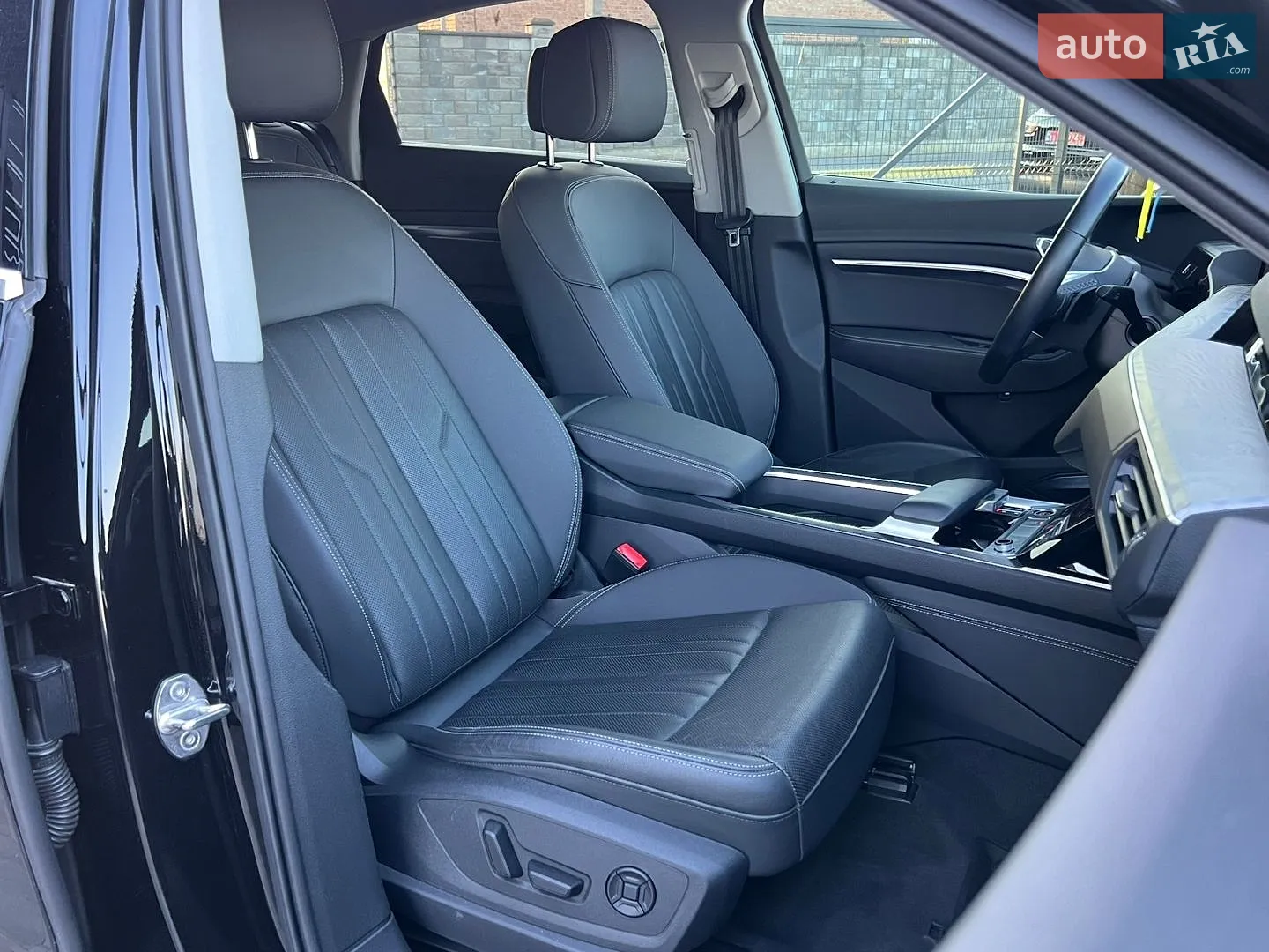 2022 Audi e-tron Sportback - мініатюра 19