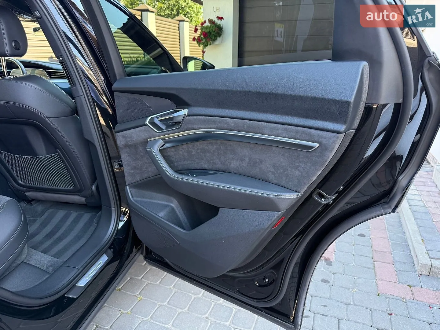 2022 Audi e-tron Sportback - мініатюра 41