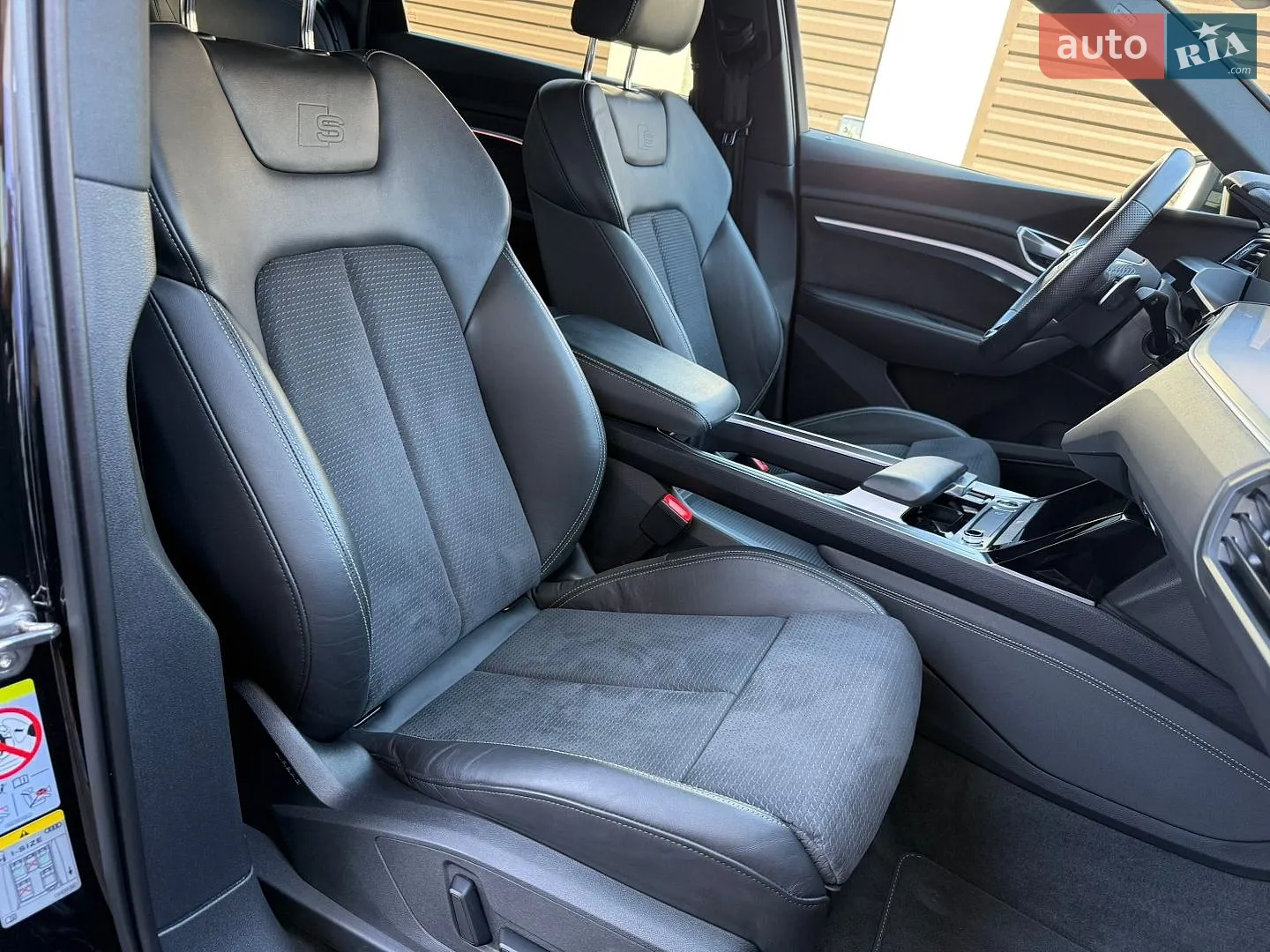 2022 Audi e-tron Sportback - мініатюра 45