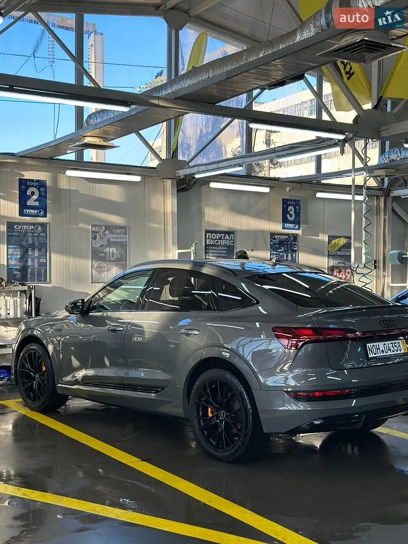 2022 Audi e-tron Sportback - мініатюра 27