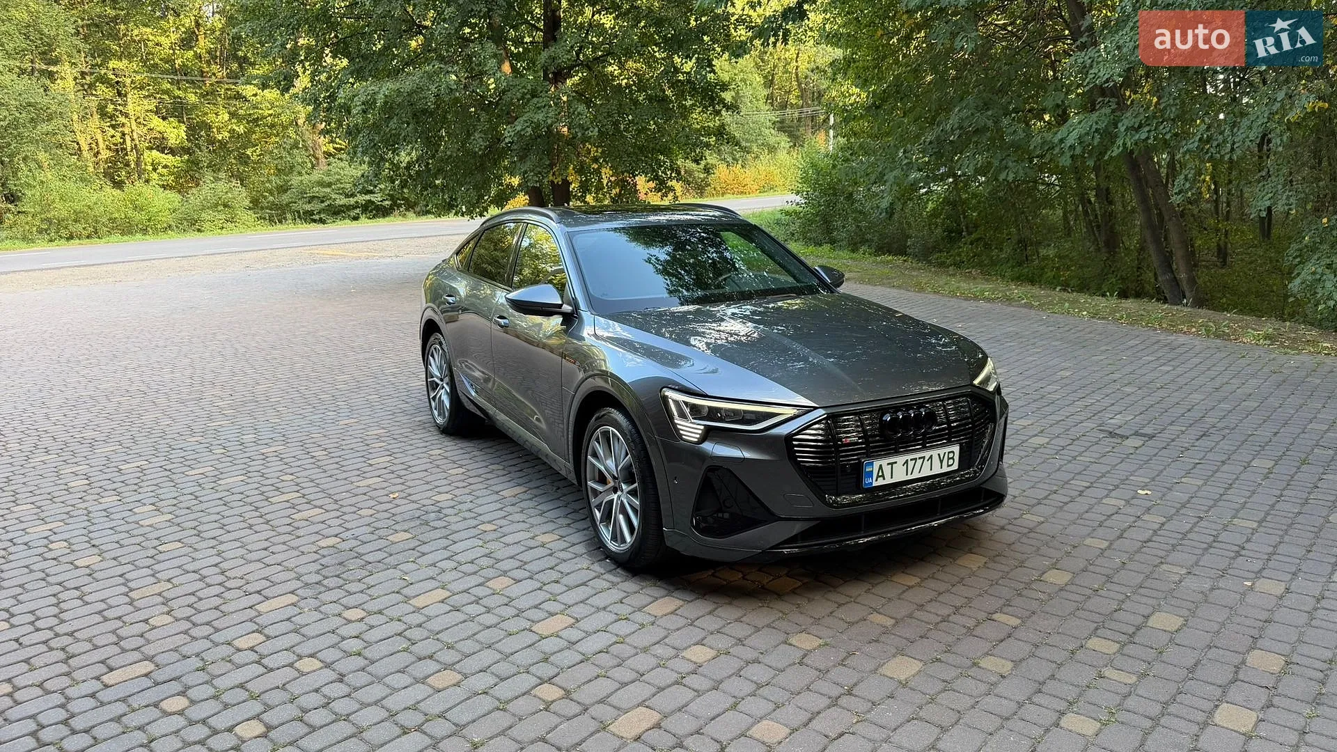 2022 Audi e-tron Sportback - мініатюра 8