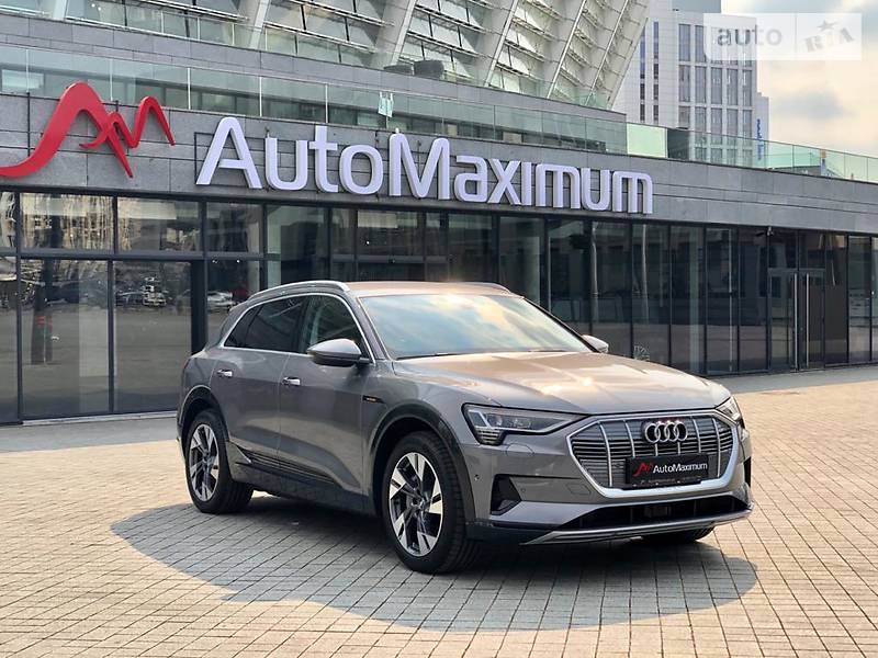 Позашляховик / Кросовер Audi e-tron 2019 в Києві