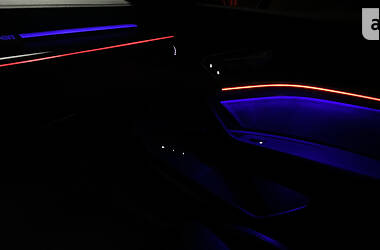 Внедорожник / Кроссовер Audi e-tron 2019 в 
