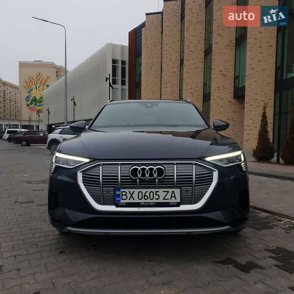 Audi e-tron 2019