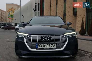 Внедорожник / Кроссовер Audi e-tron 2019 в 