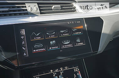 Внедорожник / Кроссовер Audi e-tron 2019 в 
