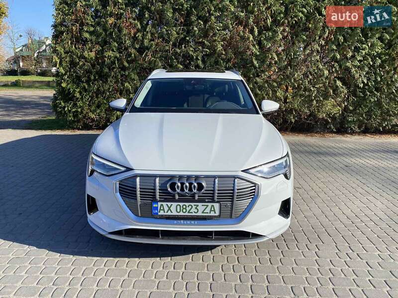 Позашляховик / Кросовер Audi e-tron 2019 в Львові