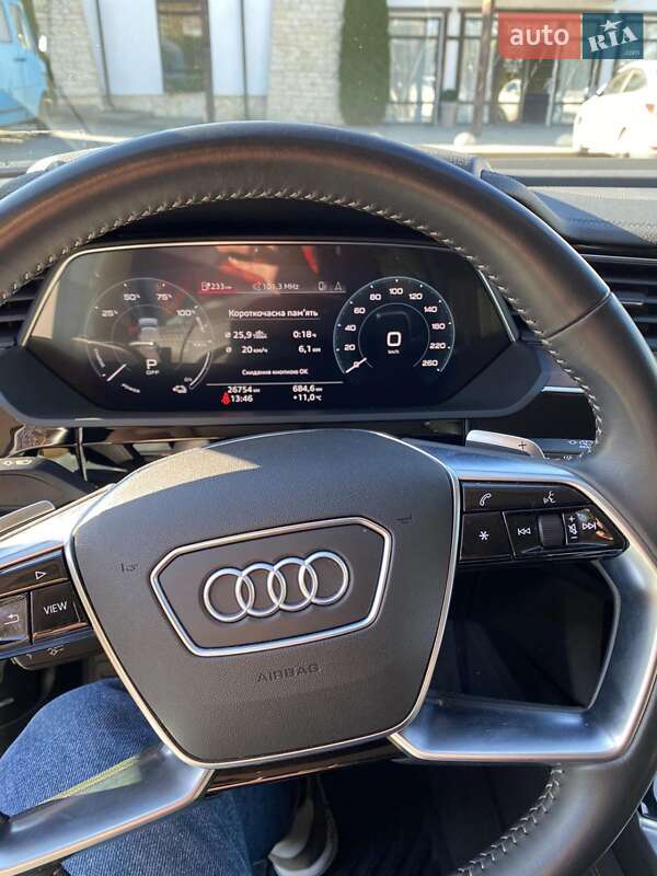Позашляховик / Кросовер Audi e-tron 2019 в Львові