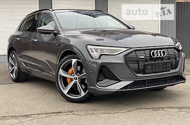 Позашляховик / Кросовер Audi e-tron 2022 в Києві