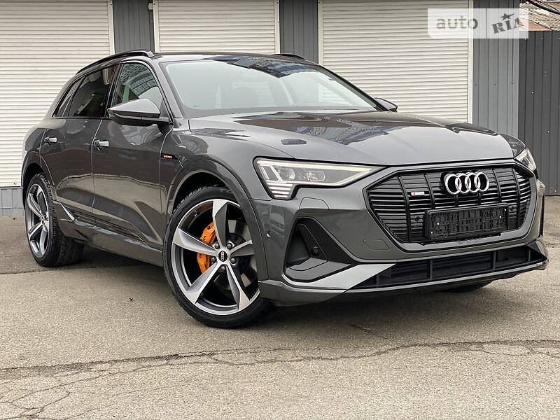 Позашляховик / Кросовер Audi e-tron 2022 в Києві