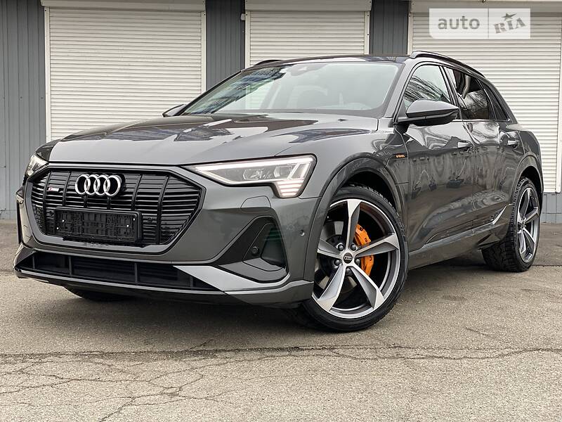 Позашляховик / Кросовер Audi e-tron 2022 в Києві
