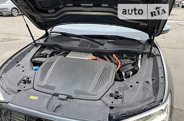 Позашляховик / Кросовер Audi e-tron 2022 в Києві