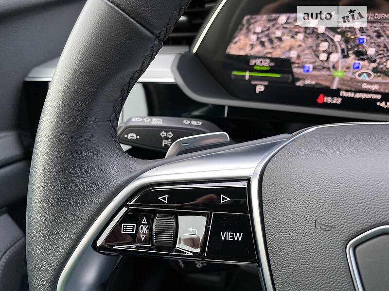 Позашляховик / Кросовер Audi e-tron 2022 в Києві