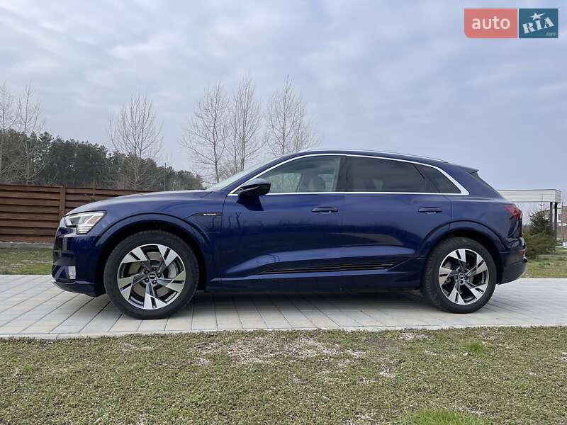 Позашляховик / Кросовер Audi e-tron 2020 в Черкасах фото 2 Позашляховик / Кросовер Audi e-tron 2020 в Черкасах