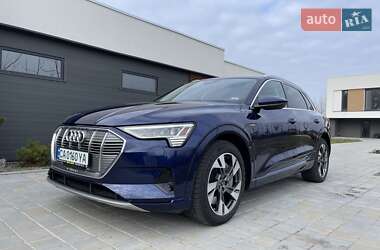 Внедорожник / Кроссовер Audi e-tron 2020 в 