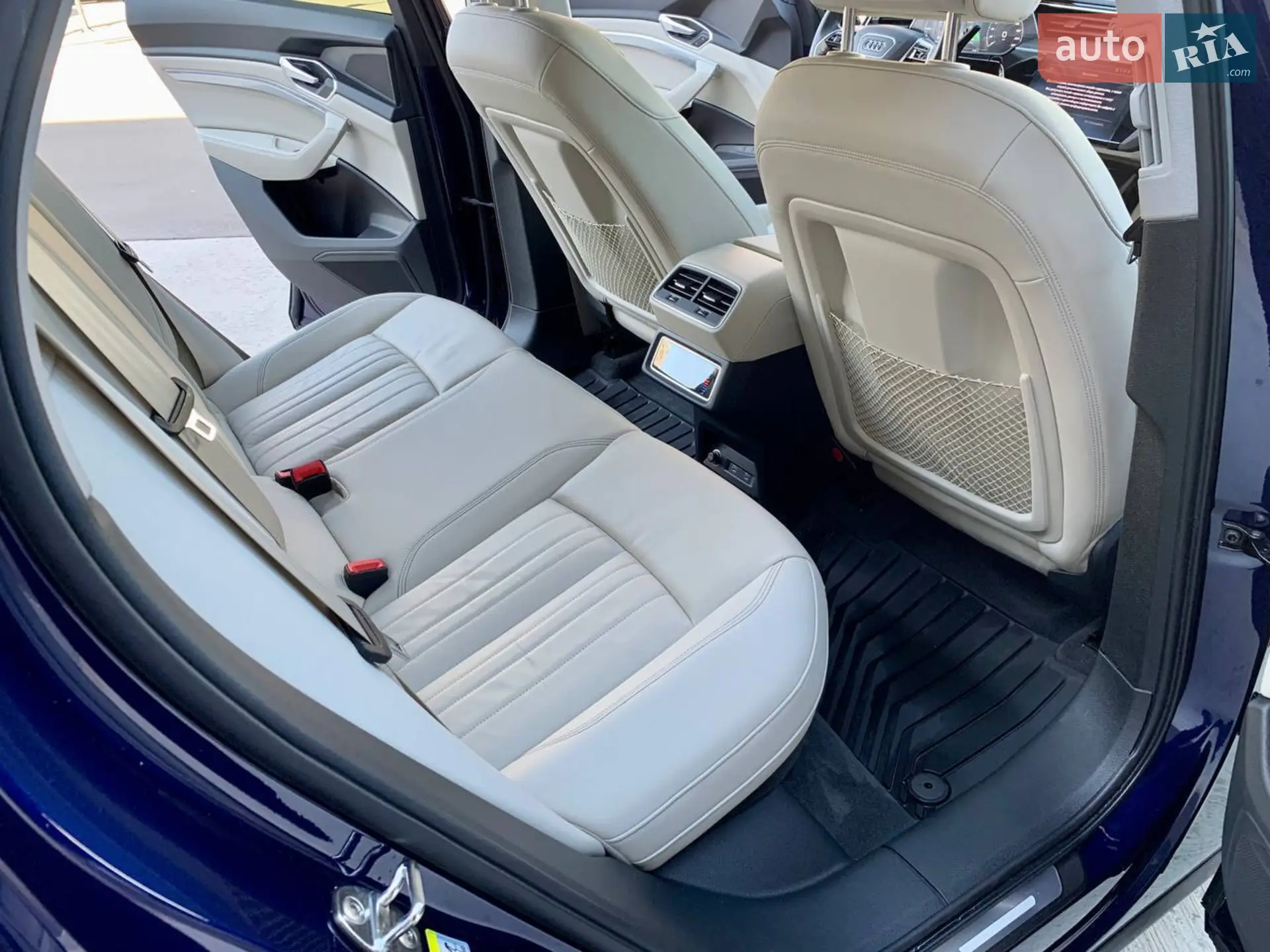 2020 Audi e-tron - мініатюра 33