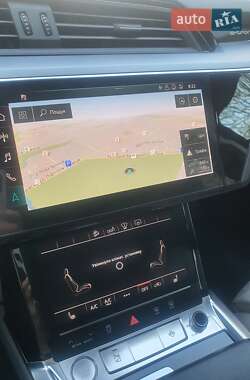 Внедорожник / Кроссовер Audi e-tron 2019 в 