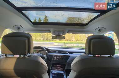 Внедорожник / Кроссовер Audi e-tron 2019 в 