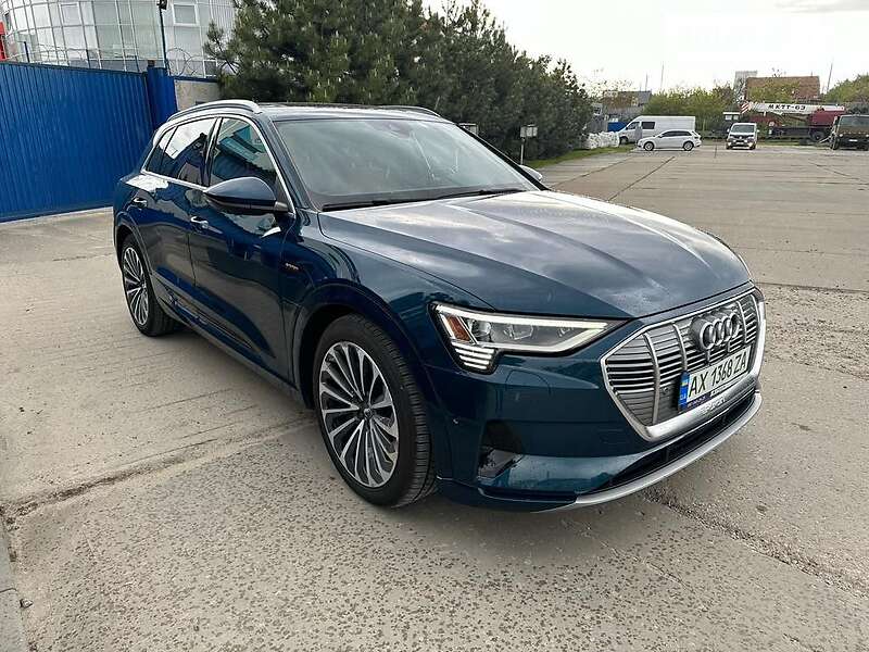 Внедорожник / Кроссовер Audi e-tron 2019 в Харькове