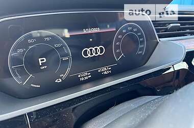 Внедорожник / Кроссовер Audi e-tron 2019 в 