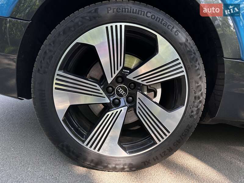 Позашляховик / Кросовер Audi e-tron 2020 в Києві