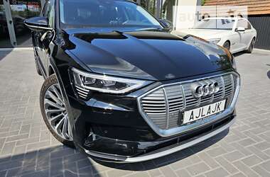 Позашляховик / Кросовер Audi e-tron 2020 в 