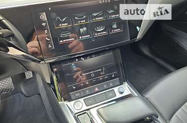Позашляховик / Кросовер Audi e-tron 2020 в 