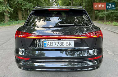 Внедорожник / Кроссовер Audi e-tron 2020 в 