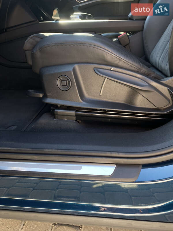 Внедорожник / Кроссовер Audi e-tron 2020 в Тростянце