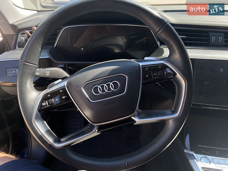 Внедорожник / Кроссовер Audi e-tron 2020 в Тростянце