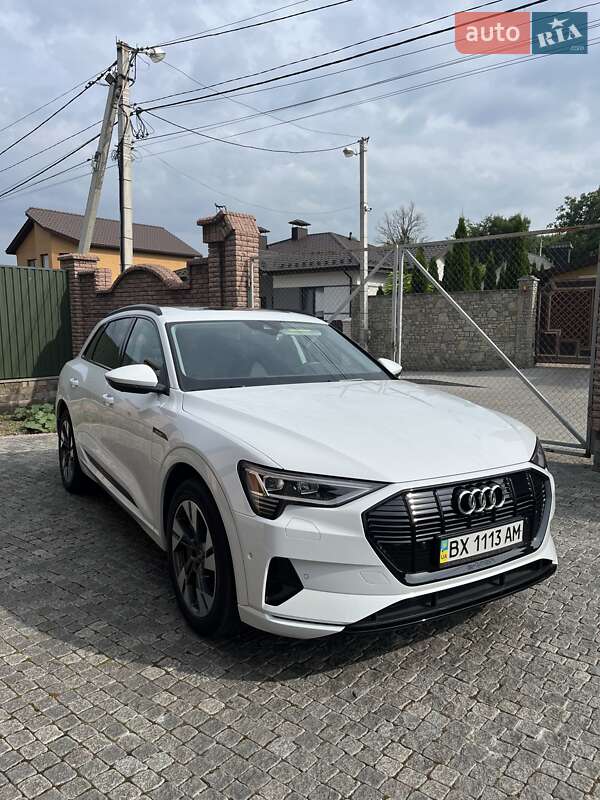 Внедорожник / Кроссовер Audi e-tron 2021 в Хмельницком