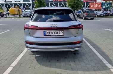 Внедорожник / Кроссовер Audi e-tron 2019 в 