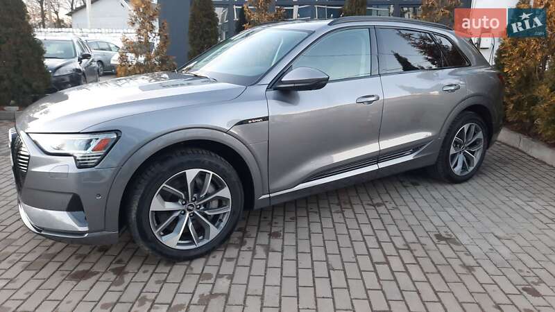 Позашляховик / Кросовер Audi e-tron 2020 в Моршині