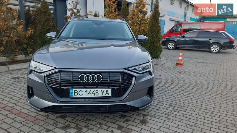Позашляховик / Кросовер Audi e-tron 2020 в Моршині
