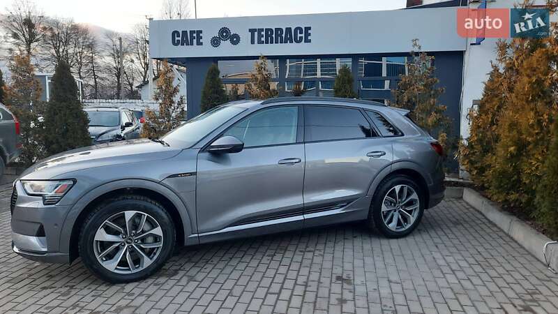 Позашляховик / Кросовер Audi e-tron 2020 в Моршині