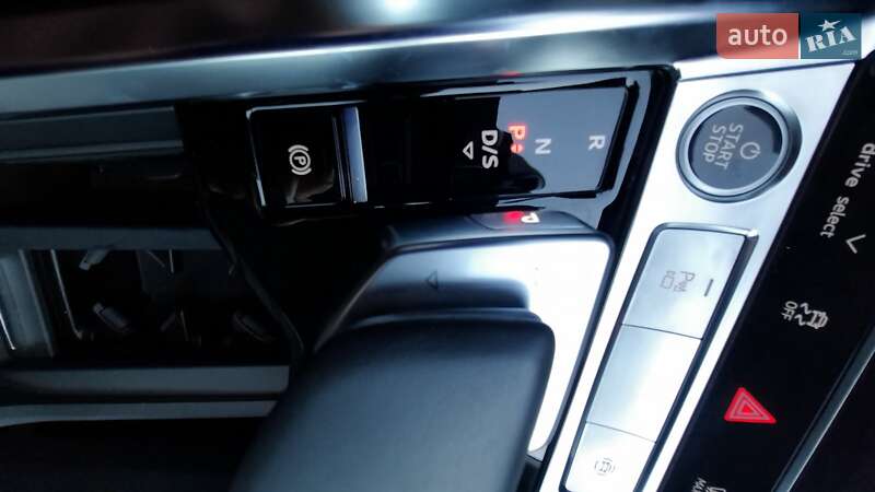 Позашляховик / Кросовер Audi e-tron 2020 в Моршині