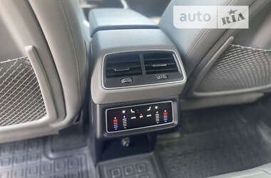 Внедорожник / Кроссовер Audi e-tron 2019 в 