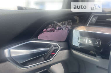 Внедорожник / Кроссовер Audi e-tron 2019 в 