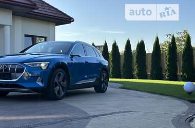 Позашляховик / Кросовер Audi e-tron 2019 в Мукачевому