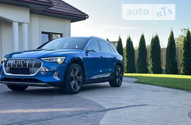 Позашляховик / Кросовер Audi e-tron 2019 в Мукачевому