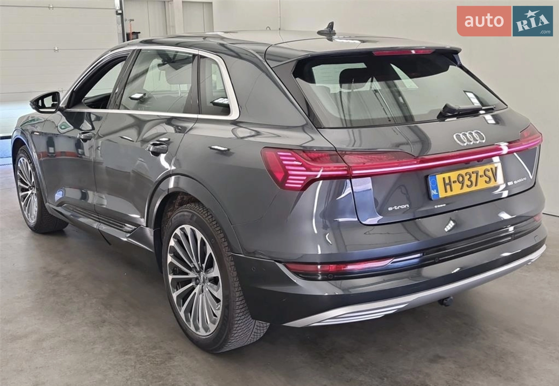 2020 Audi e-tron - мініатюра 30