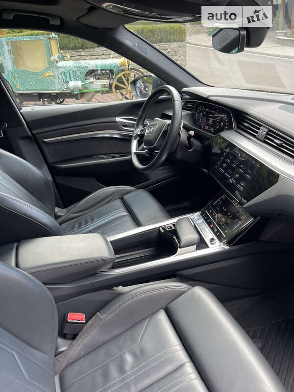 Внедорожник / Кроссовер Audi e-tron 2019 в Тернополе фото 10 Внедорожник / Кроссовер Audi e-tron 2019 в Тернополе