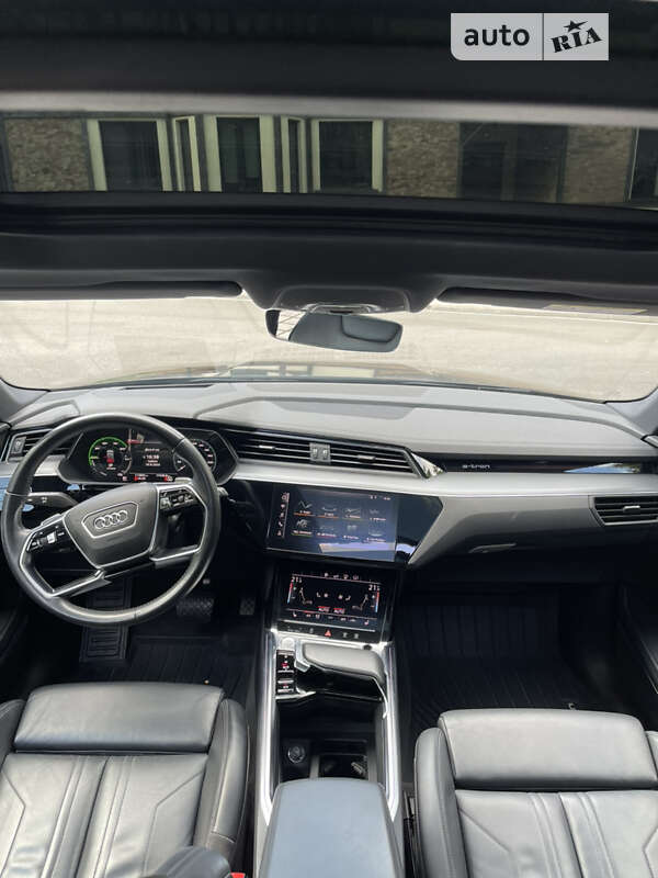 Внедорожник / Кроссовер Audi e-tron 2019 в Тернополе фото 30 Внедорожник / Кроссовер Audi e-tron 2019 в Тернополе