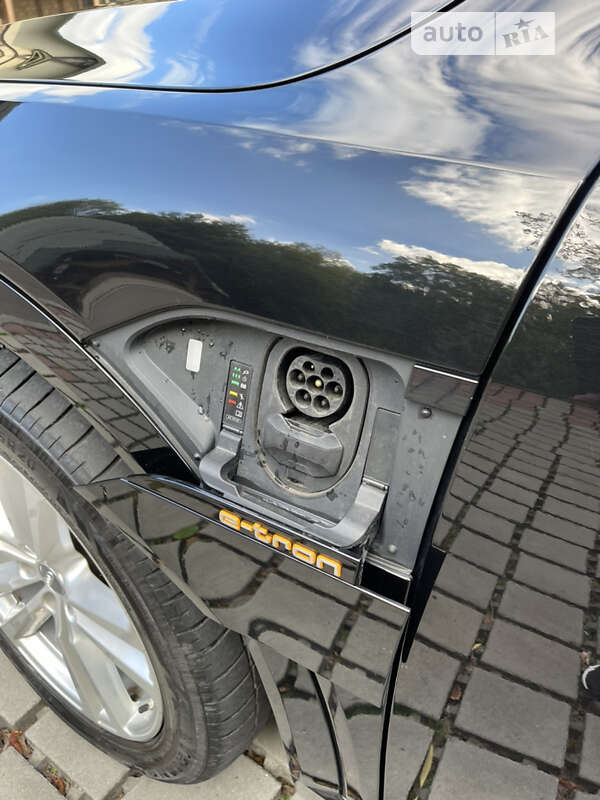 Внедорожник / Кроссовер Audi e-tron 2019 в Тернополе фото 55 Внедорожник / Кроссовер Audi e-tron 2019 в Тернополе