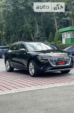 Позашляховик / Кросовер Audi e-tron 2019 в Тернополі