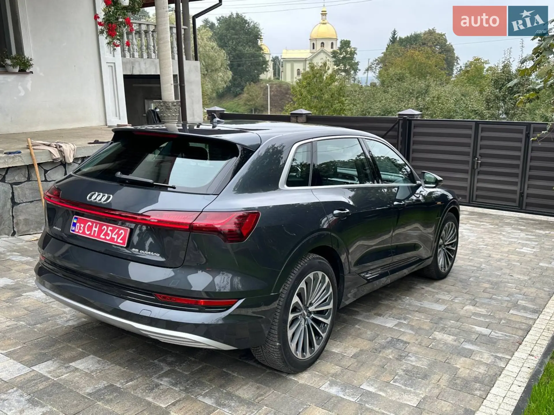 2020 Audi e-tron - мініатюра 6