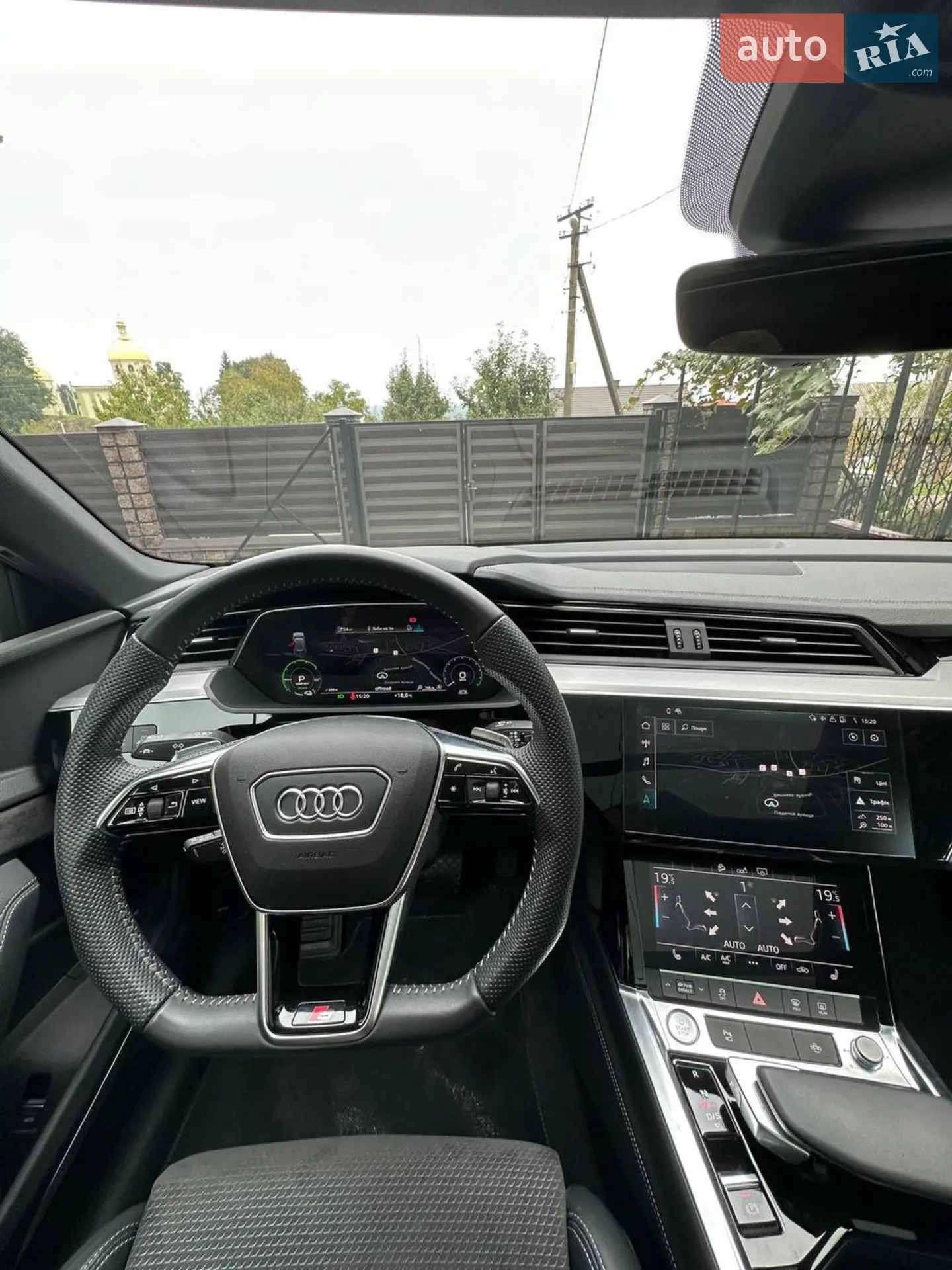 2020 Audi e-tron - мініатюра 11