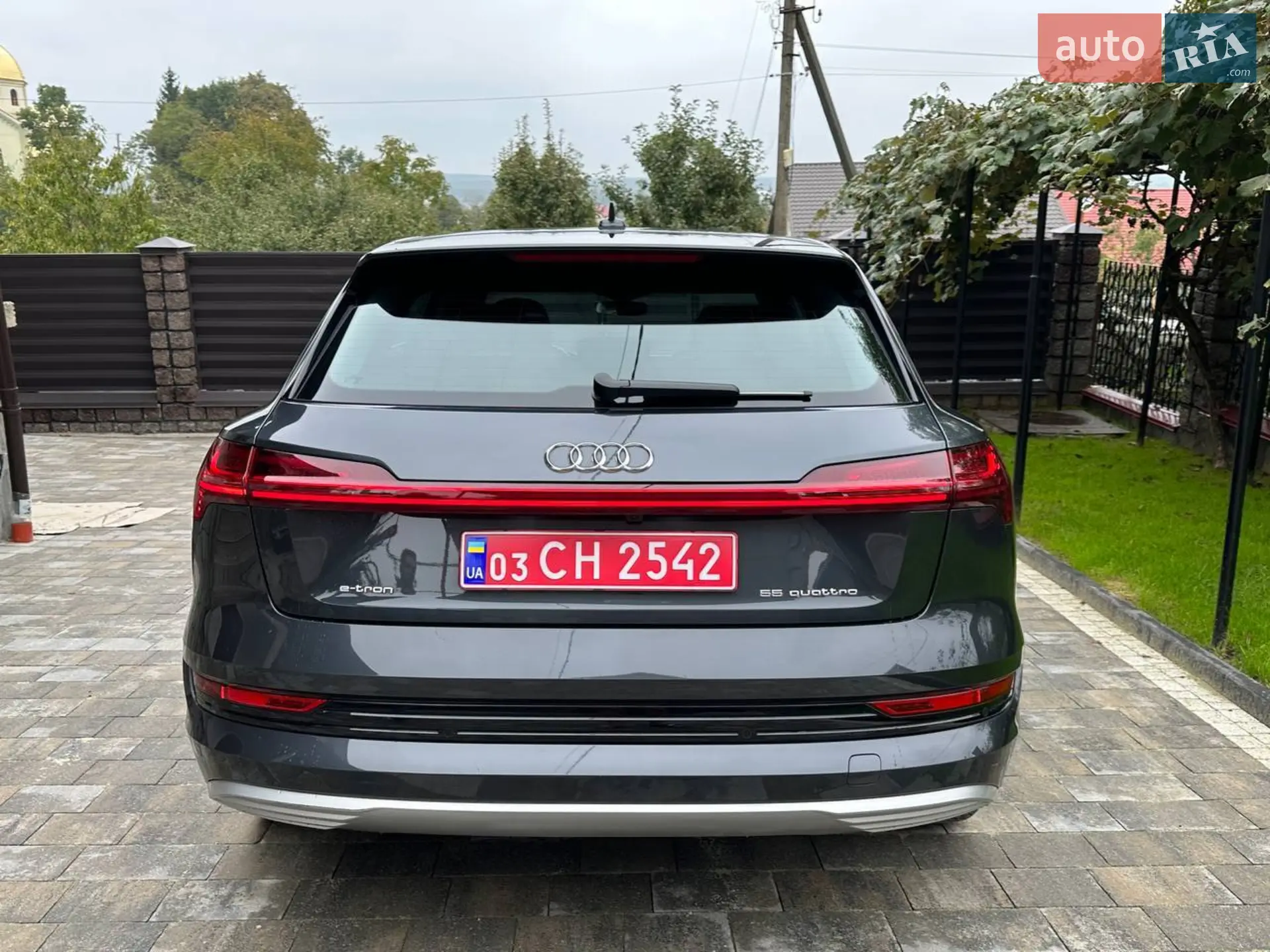 2020 Audi e-tron - мініатюра 5