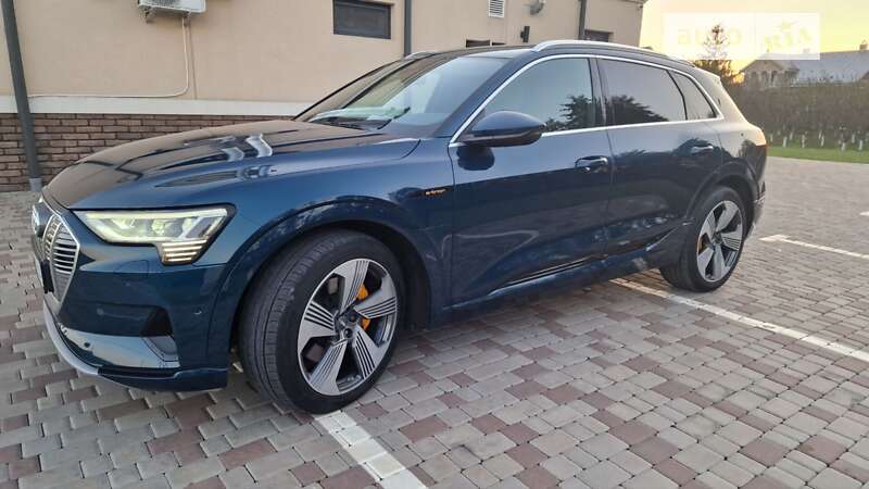 Внедорожник / Кроссовер Audi e-tron 2019 в Черновцах